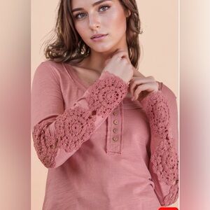 Very J Blush Mauve Crochet Sleeve Long Sleeve Henley Top-NWT